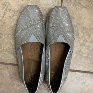 Toms shoes